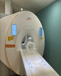 MRI（1.5テスラ超電導）